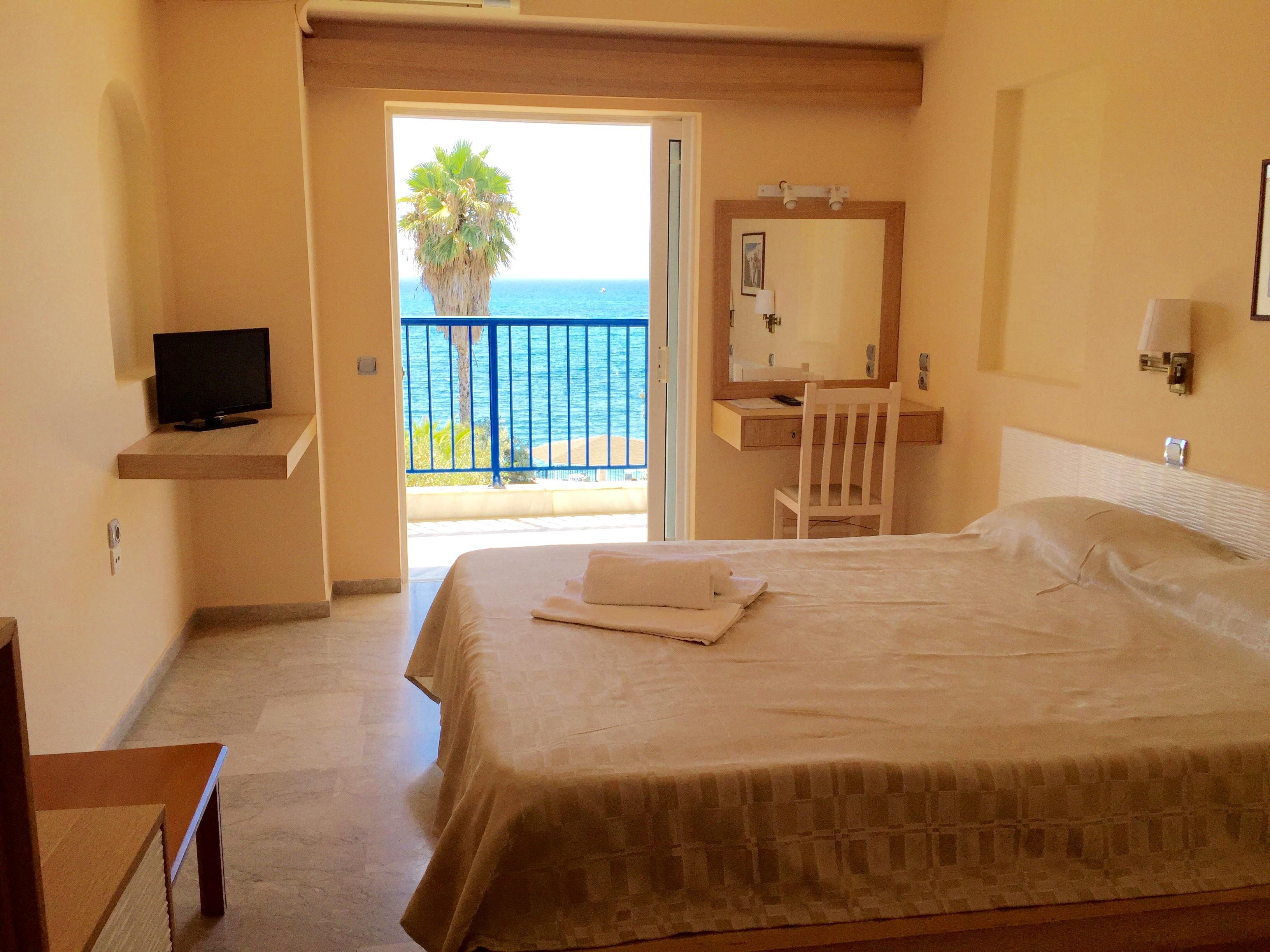 Hotel Golden Sun Finikounta Eksteriør bilde