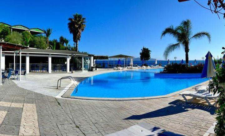 Hotel Golden Sun Finikounta Eksteriør bilde