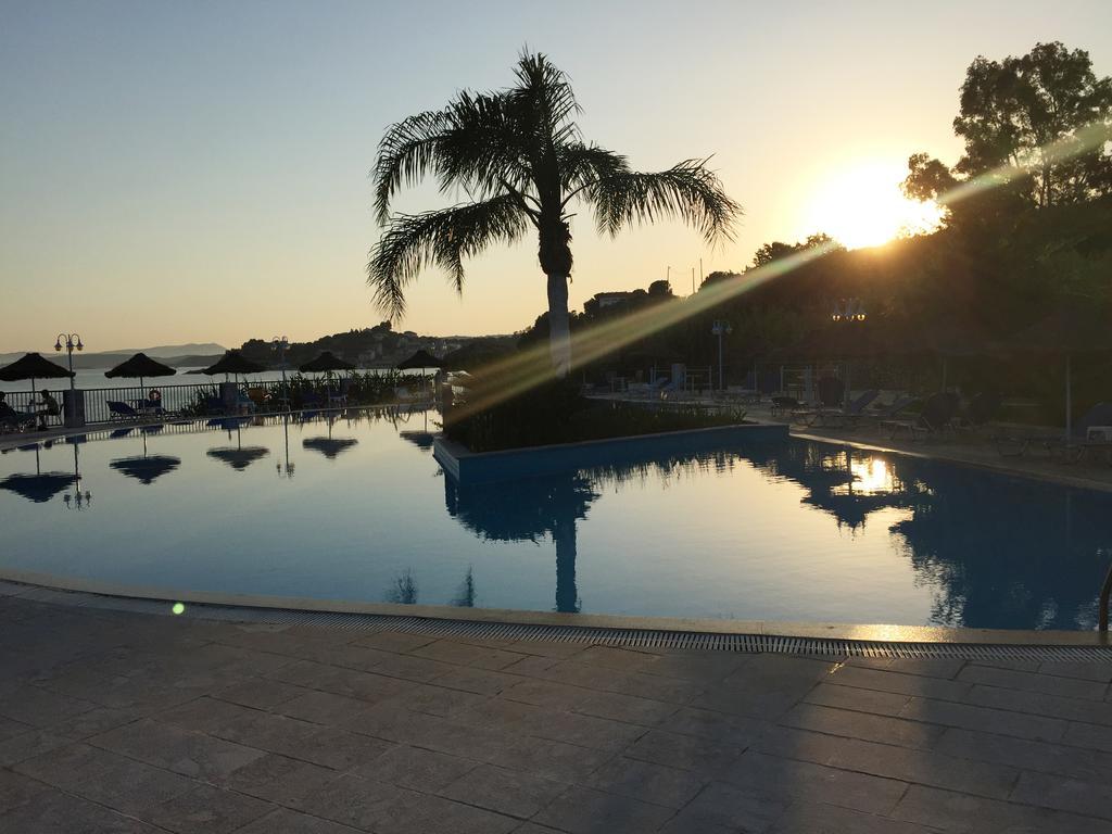 Hotel Golden Sun Finikounta Eksteriør bilde